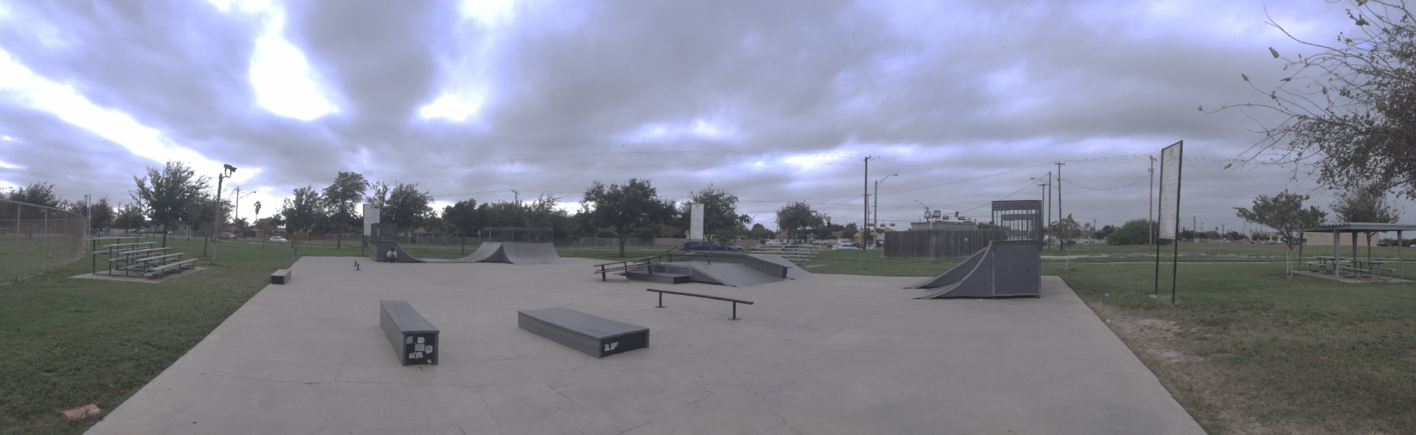 Park Skating in the RGV part 2 (Valley skatepark finder) RGV Roller